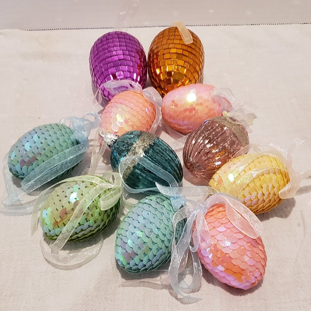 Sparkly Decorated Eggs